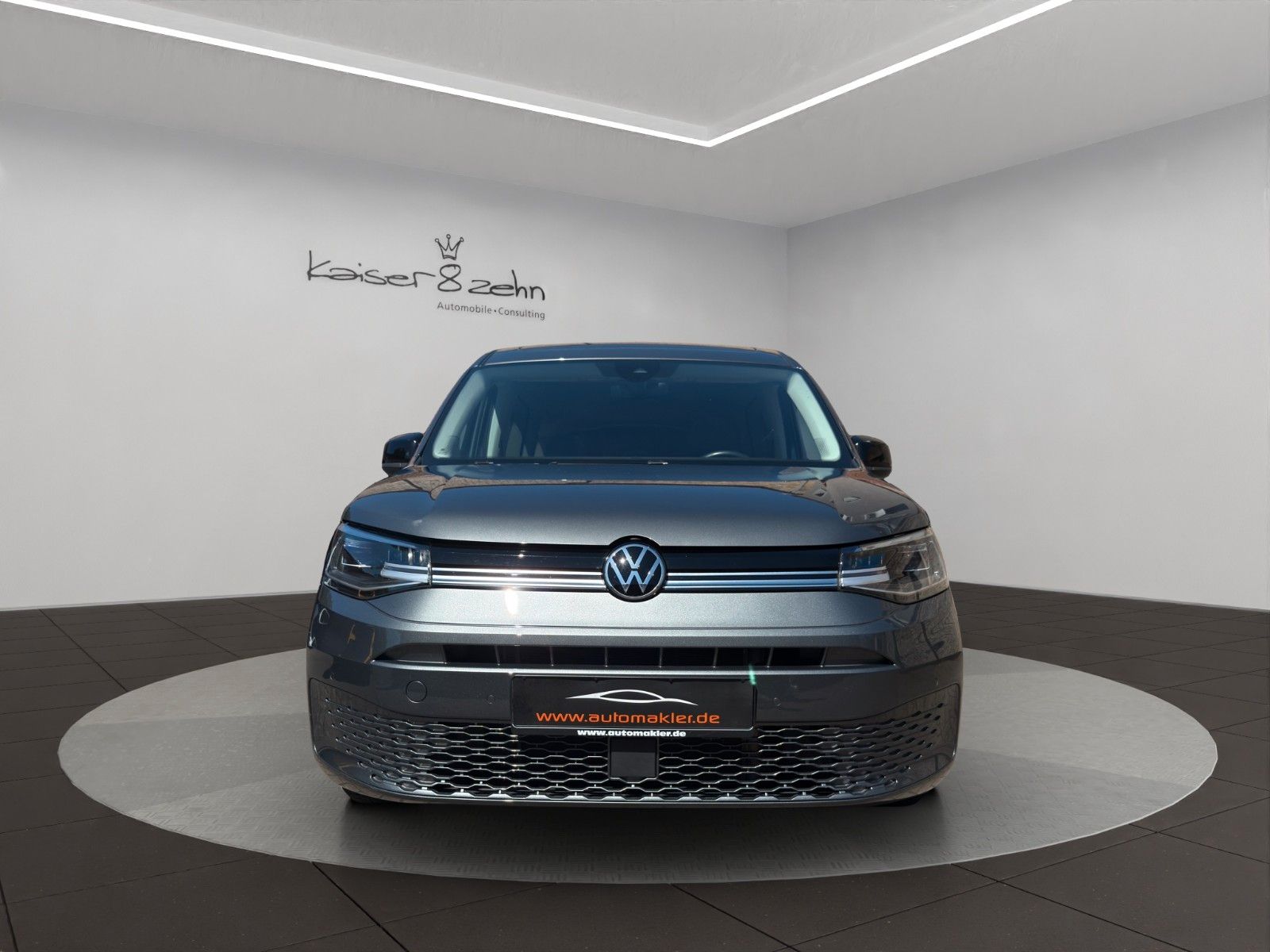 Fahrzeugabbildung Volkswagen Caddy Maxi Style *1.Hand*Pano-Dach*AHK*