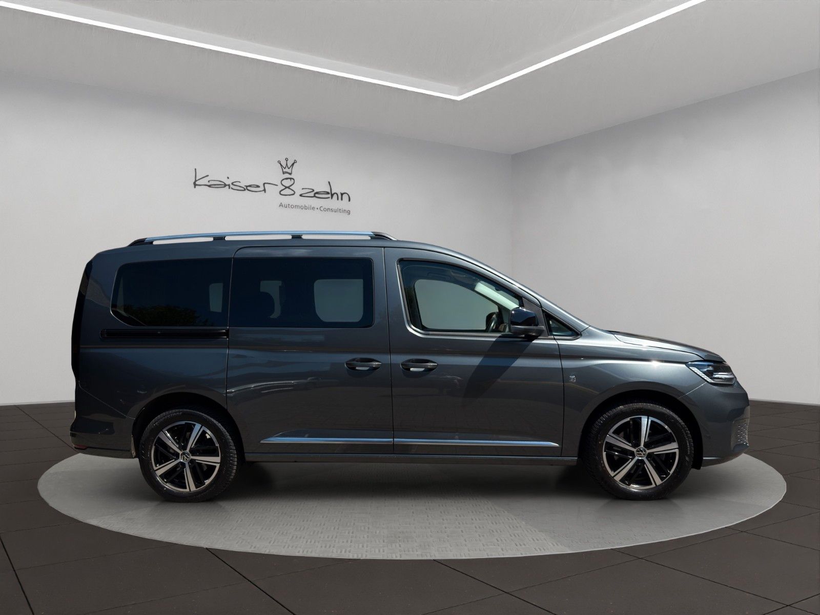 Fahrzeugabbildung Volkswagen Caddy Maxi Style *1.Hand*Pano-Dach*AHK*