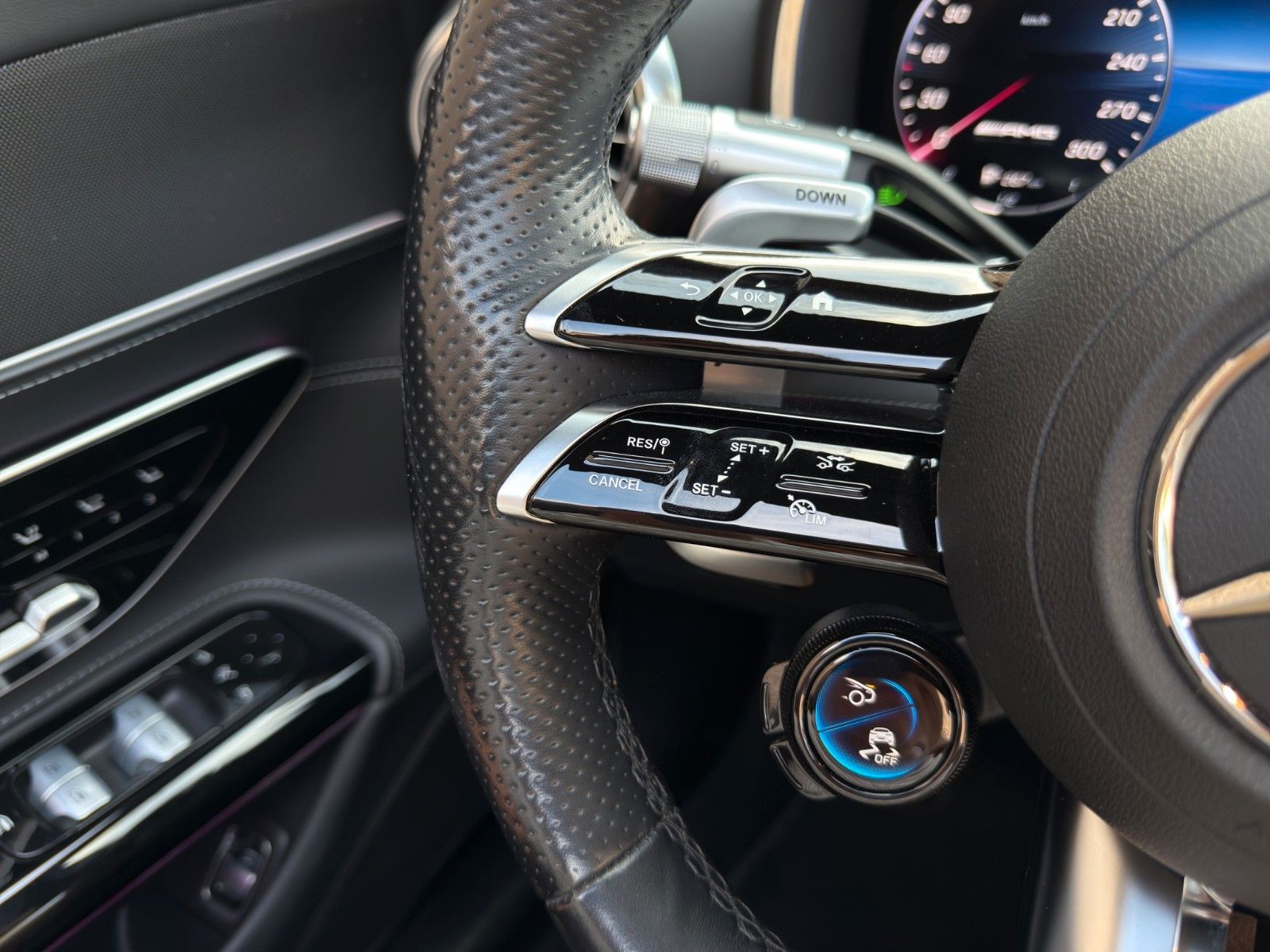 Fahrzeugabbildung Mercedes-Benz SL 43 AMG *2.Hand*AMG Dynamic Plus Paket*