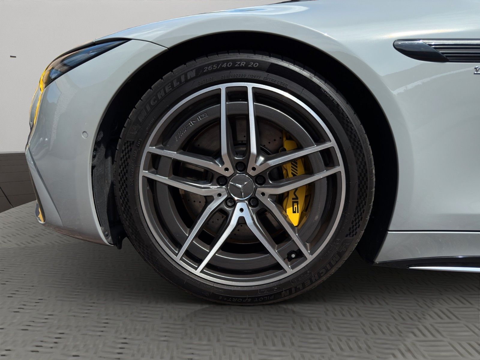 Fahrzeugabbildung Mercedes-Benz SL 43 AMG *2.Hand*AMG Dynamic Plus Paket*