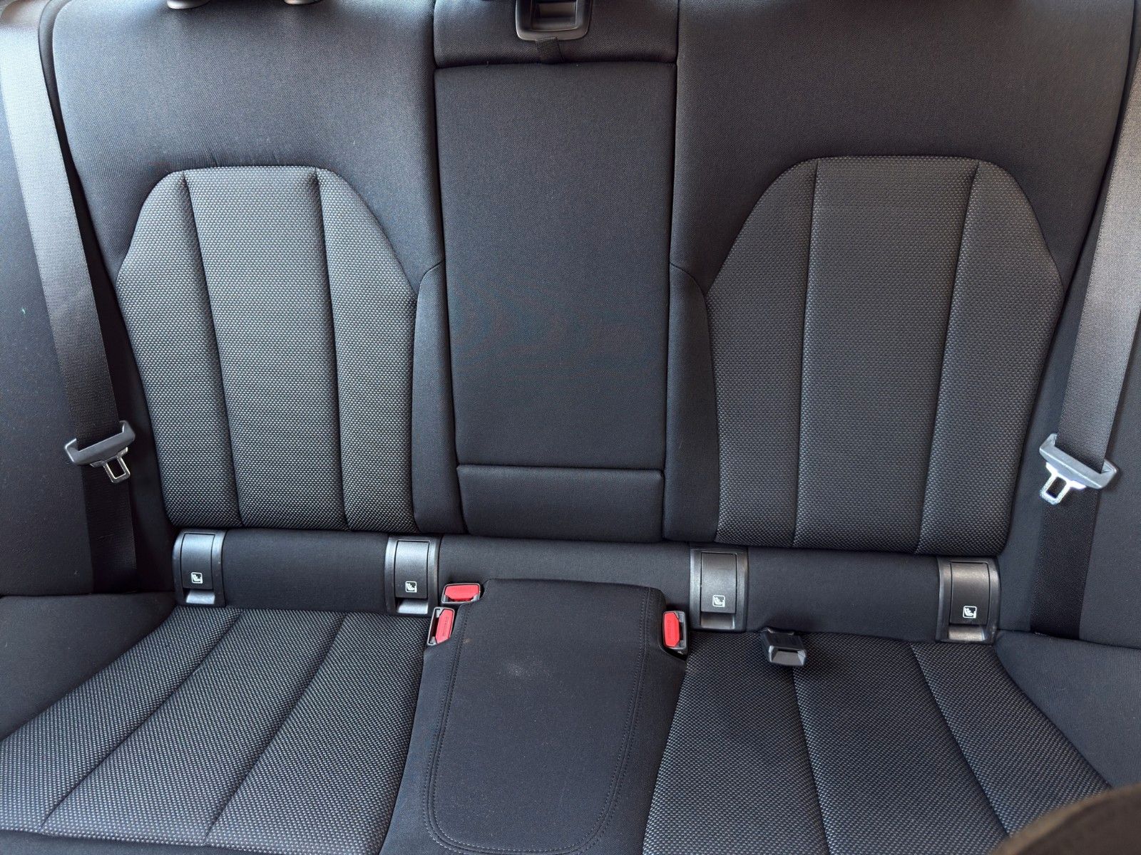 Fahrzeugabbildung BMW 318d Advantage *1.Hand*Bluetooth*PDC*