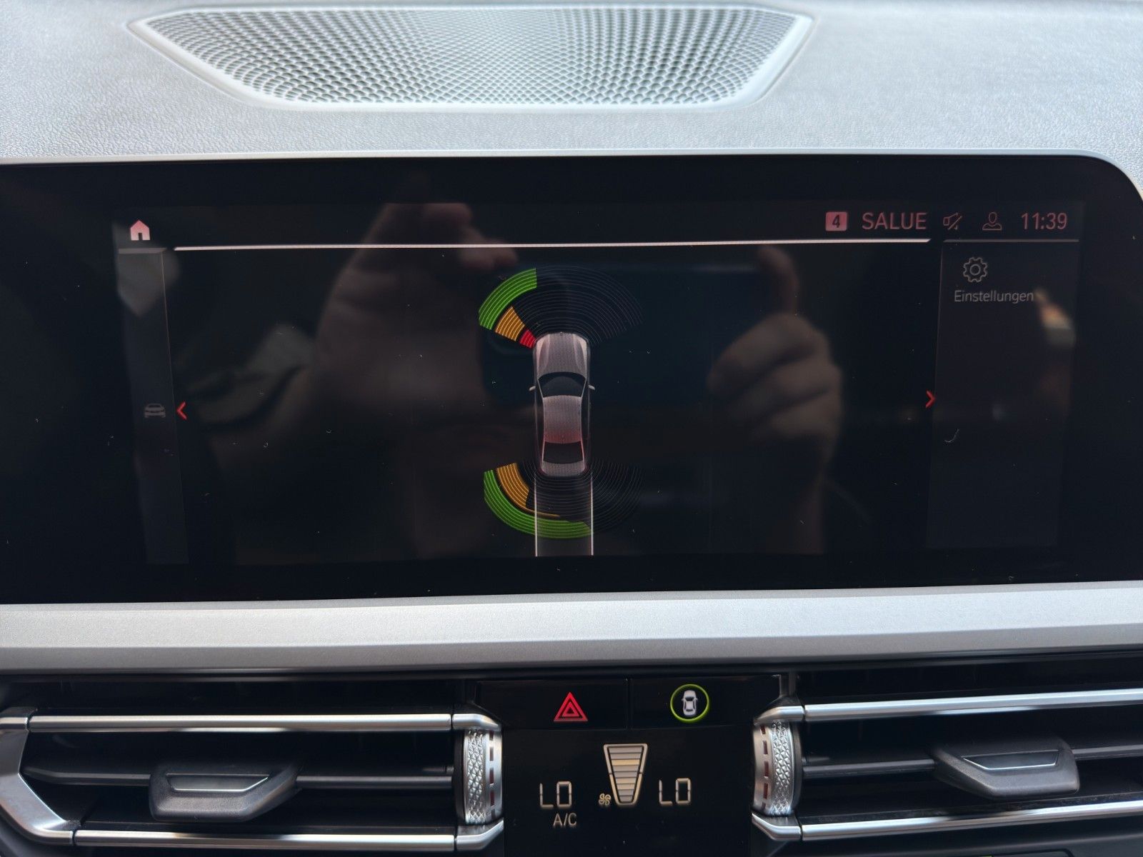 Fahrzeugabbildung BMW 318d Advantage *1.Hand*Bluetooth*PDC*