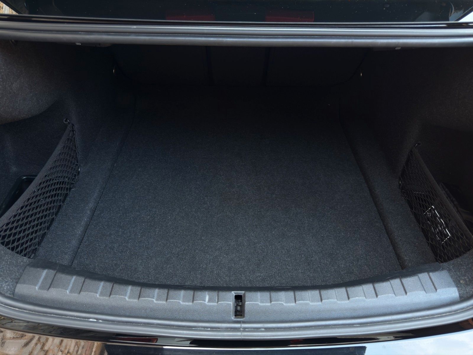 Fahrzeugabbildung BMW 318d Advantage *1.Hand*Bluetooth*PDC*