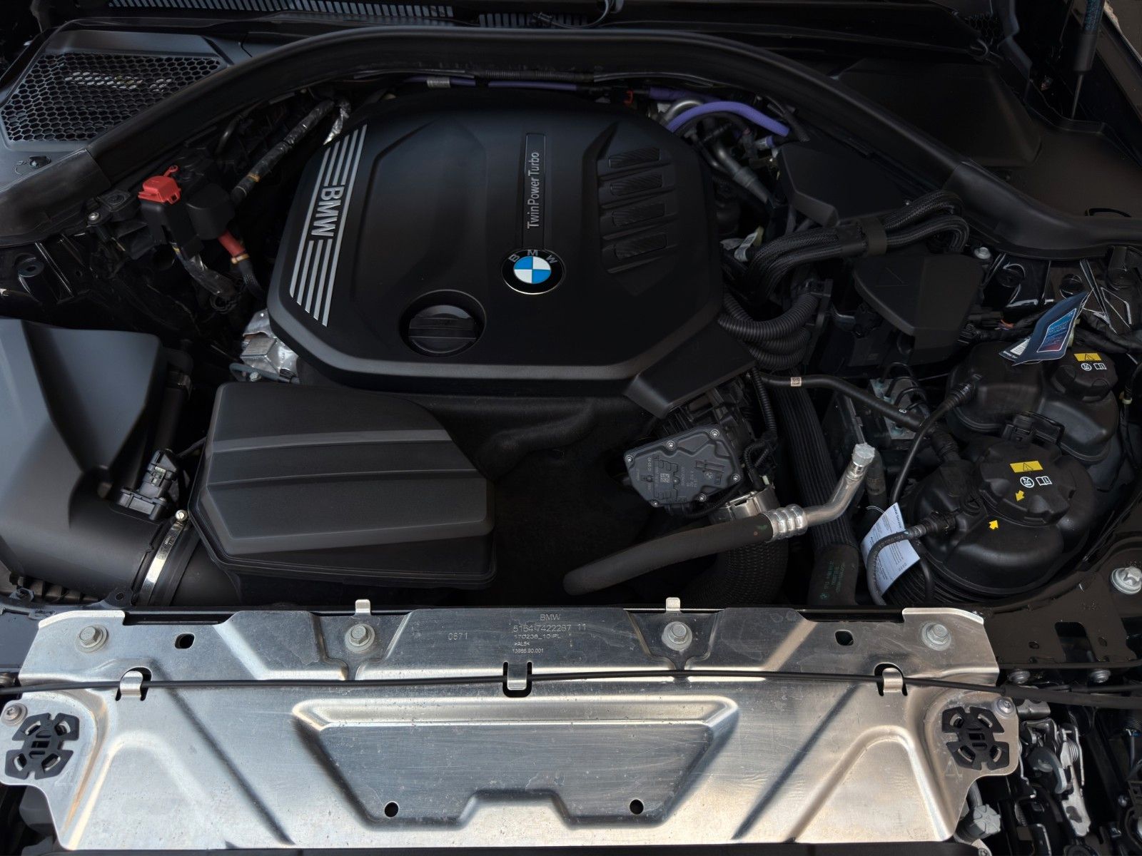Fahrzeugabbildung BMW 318d Advantage *1.Hand*Bluetooth*PDC*