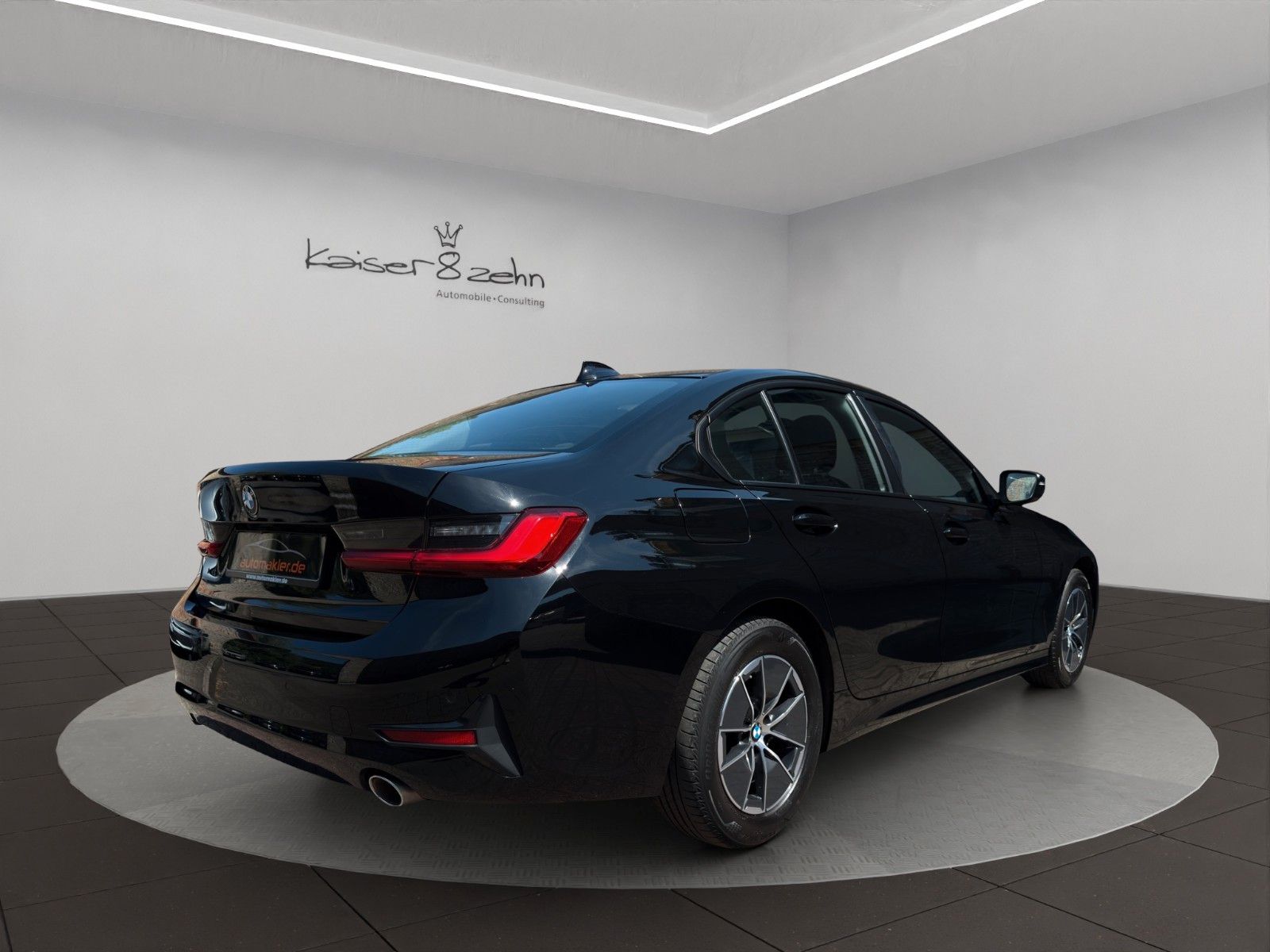 Fahrzeugabbildung BMW 318d Advantage *1.Hand*Bluetooth*PDC*