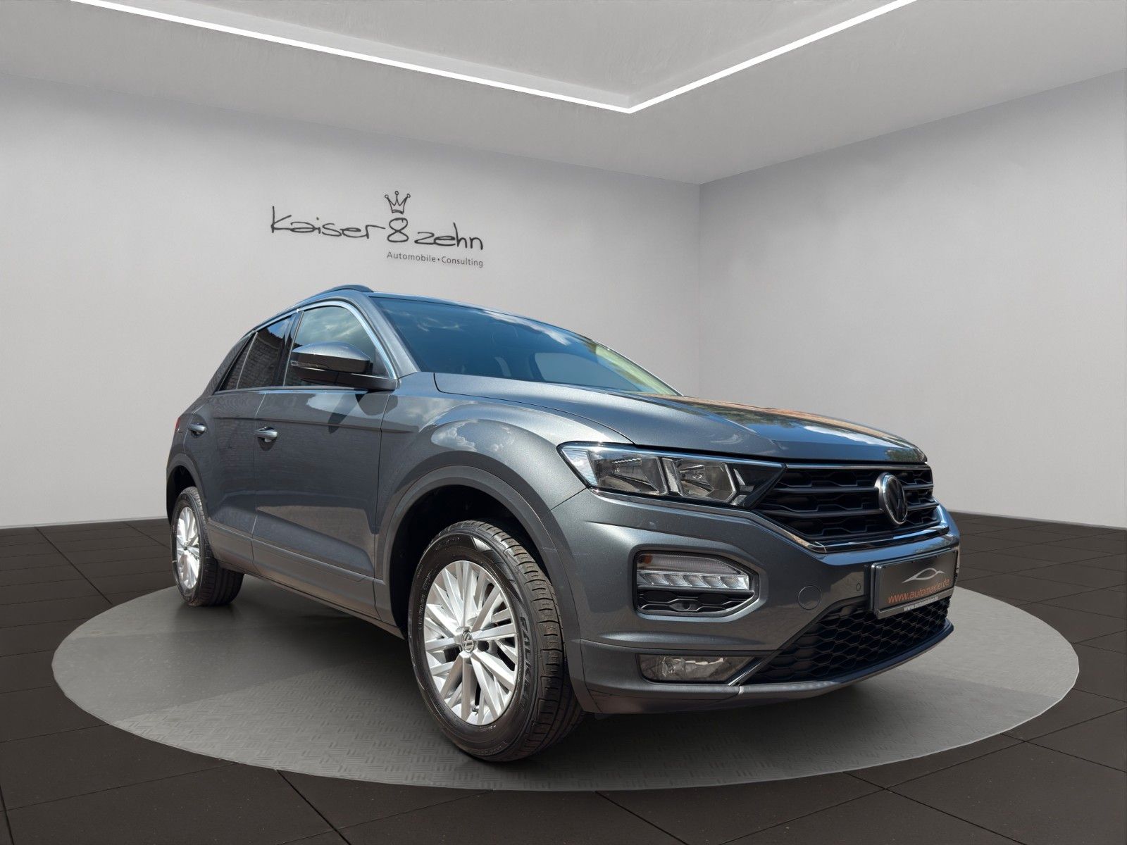 Fahrzeugabbildung Volkswagen T-Roc 1.0 TSI OPF *1.Hand*2-Zonenklima*Bluetooth