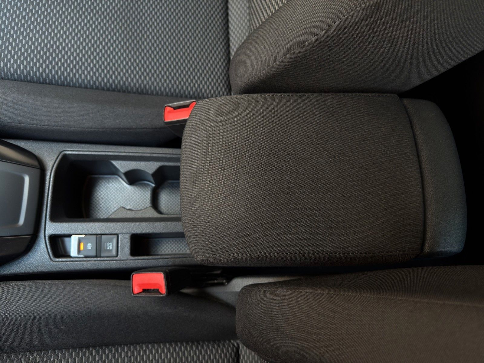 Fahrzeugabbildung Volkswagen T-Roc 1.0 TSI OPF *1.Hand*2-Zonenklima*Bluetooth
