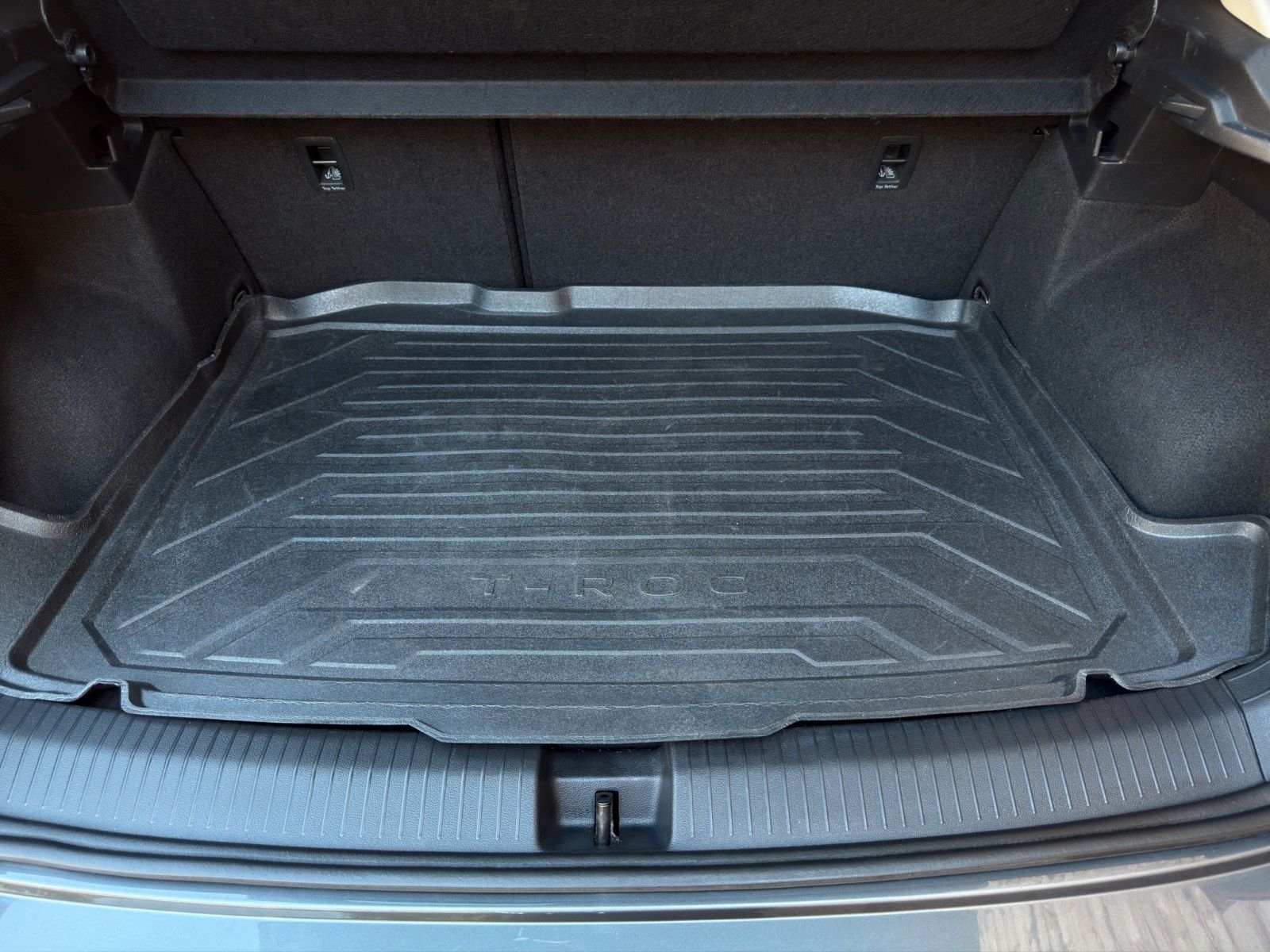 Fahrzeugabbildung Volkswagen T-Roc 1.0 TSI OPF *1.Hand*2-Zonenklima*Bluetooth