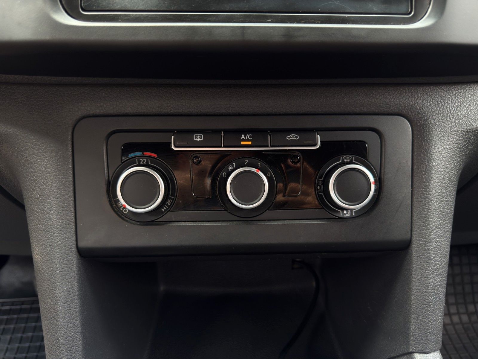 Fahrzeugabbildung Volkswagen Amarok 2.0 TDI 4Motion *1.Hand*AHK*Klima*