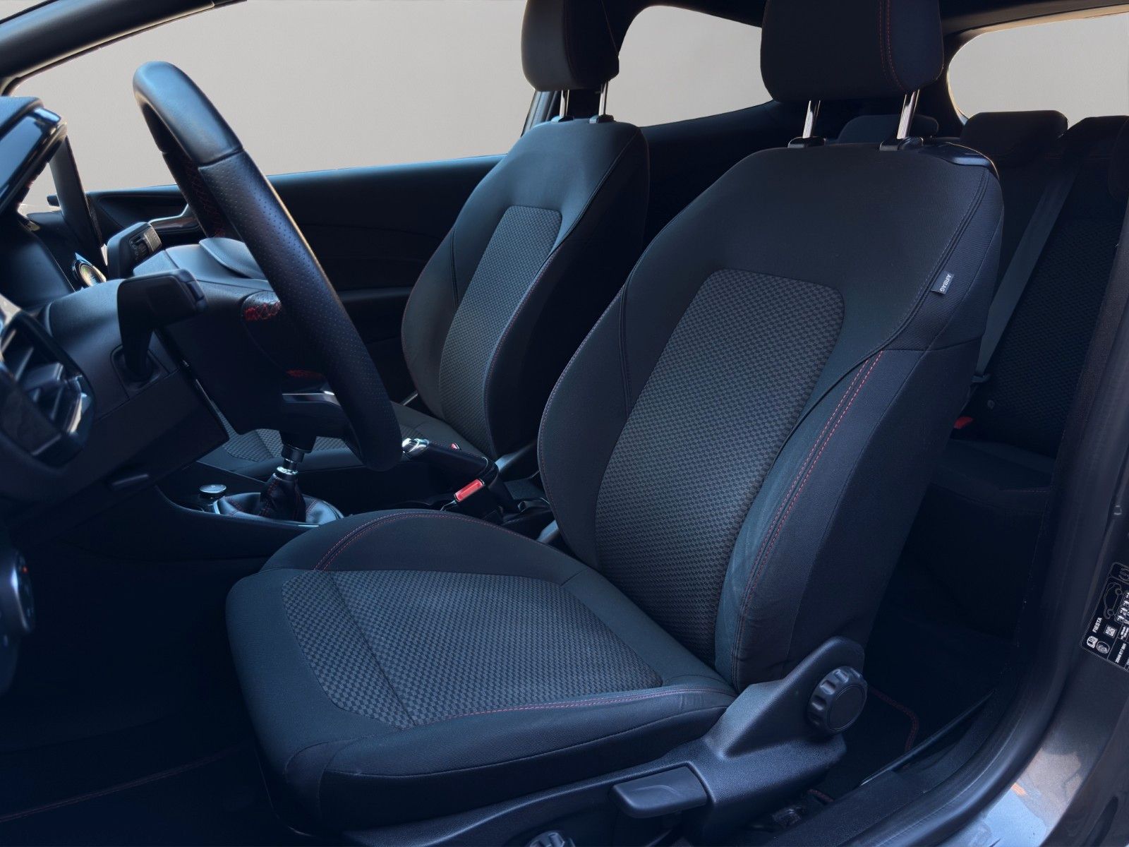 Fahrzeugabbildung Ford Fiesta ST-Line *2.Hand*Lenkradhzg*CarPlay*