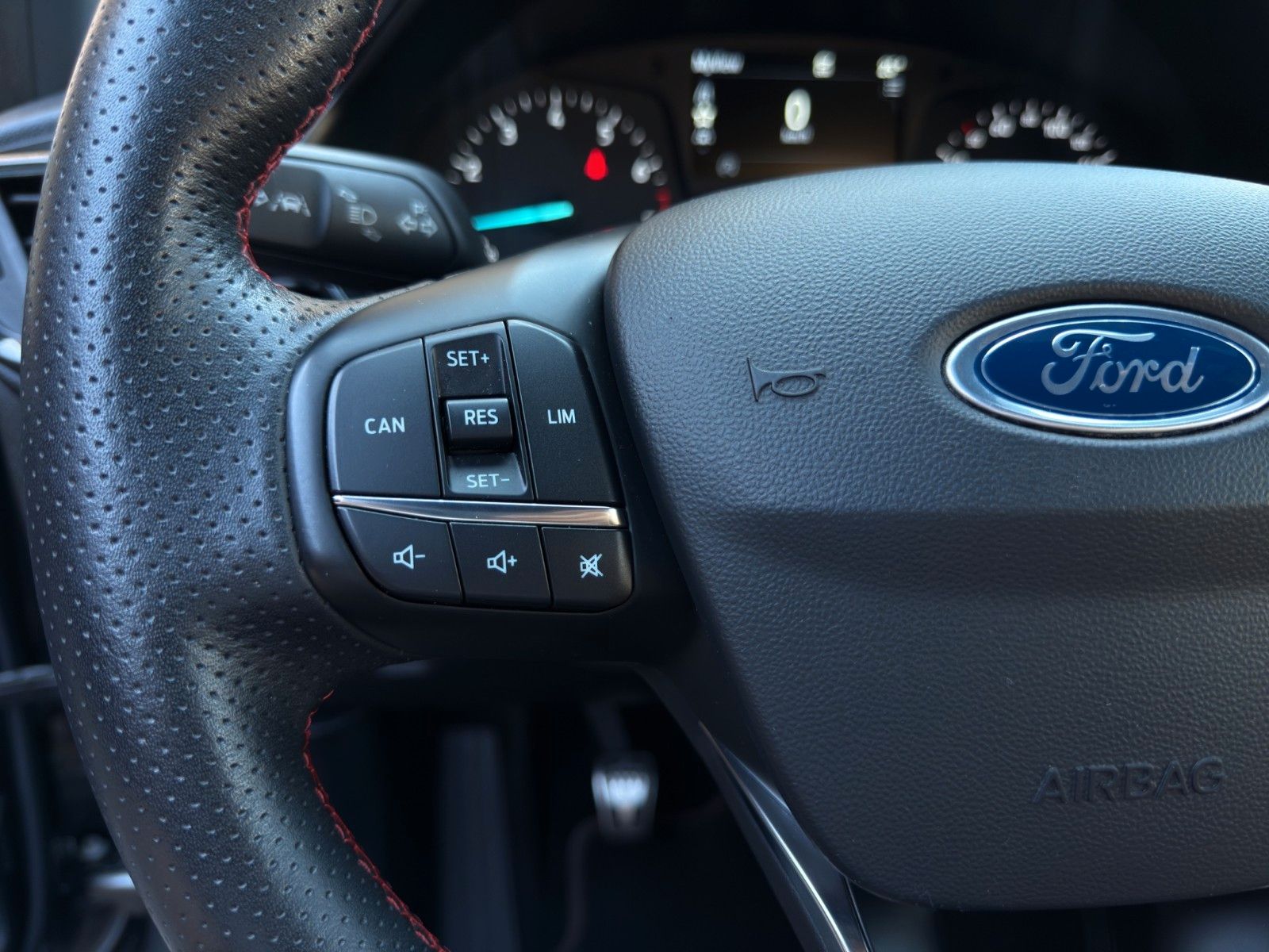 Fahrzeugabbildung Ford Fiesta ST-Line *2.Hand*Lenkradhzg*CarPlay*
