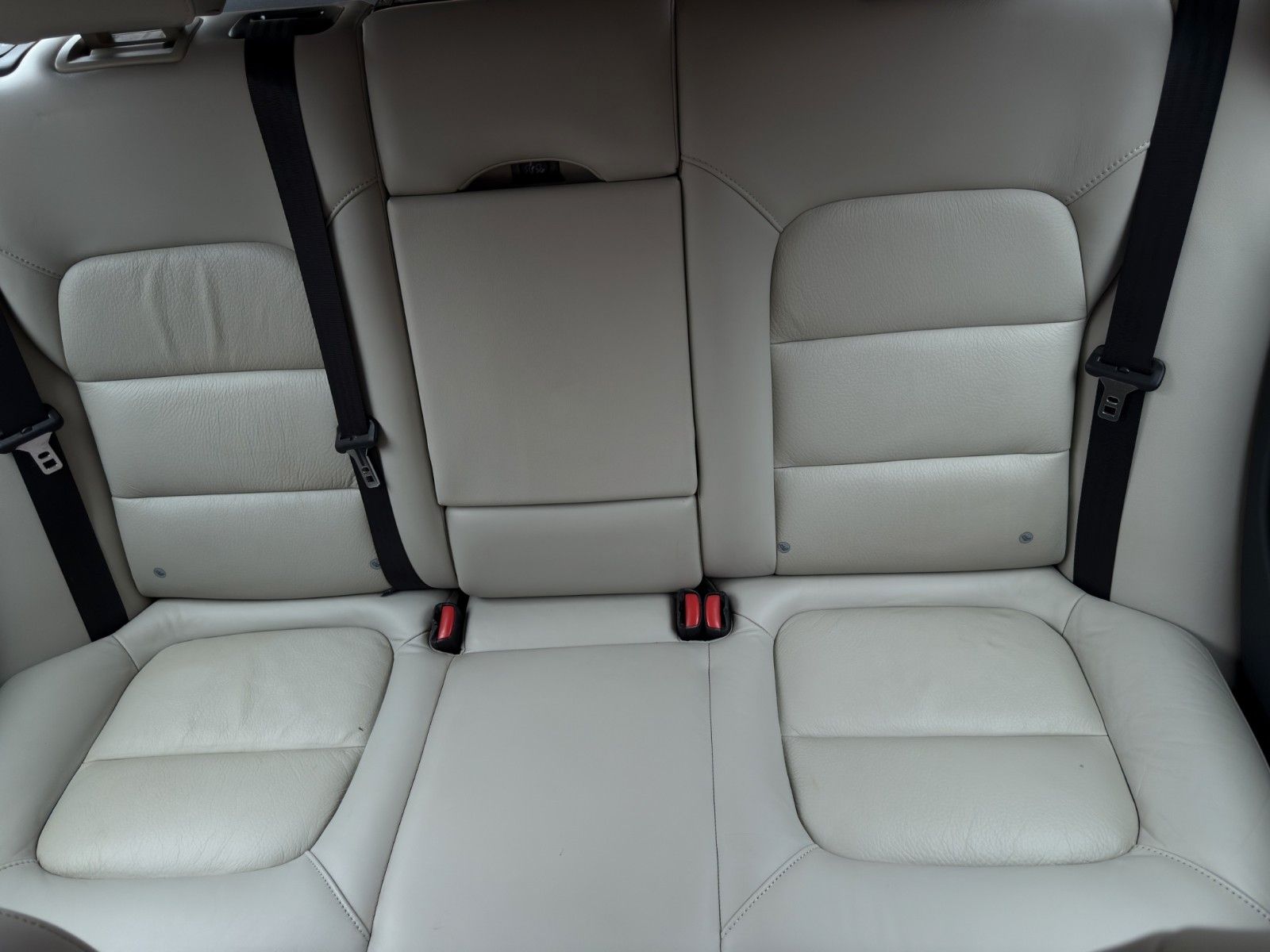 Fahrzeugabbildung Volvo V70 D4 Summum *2.Hand*Memory-Sitze*