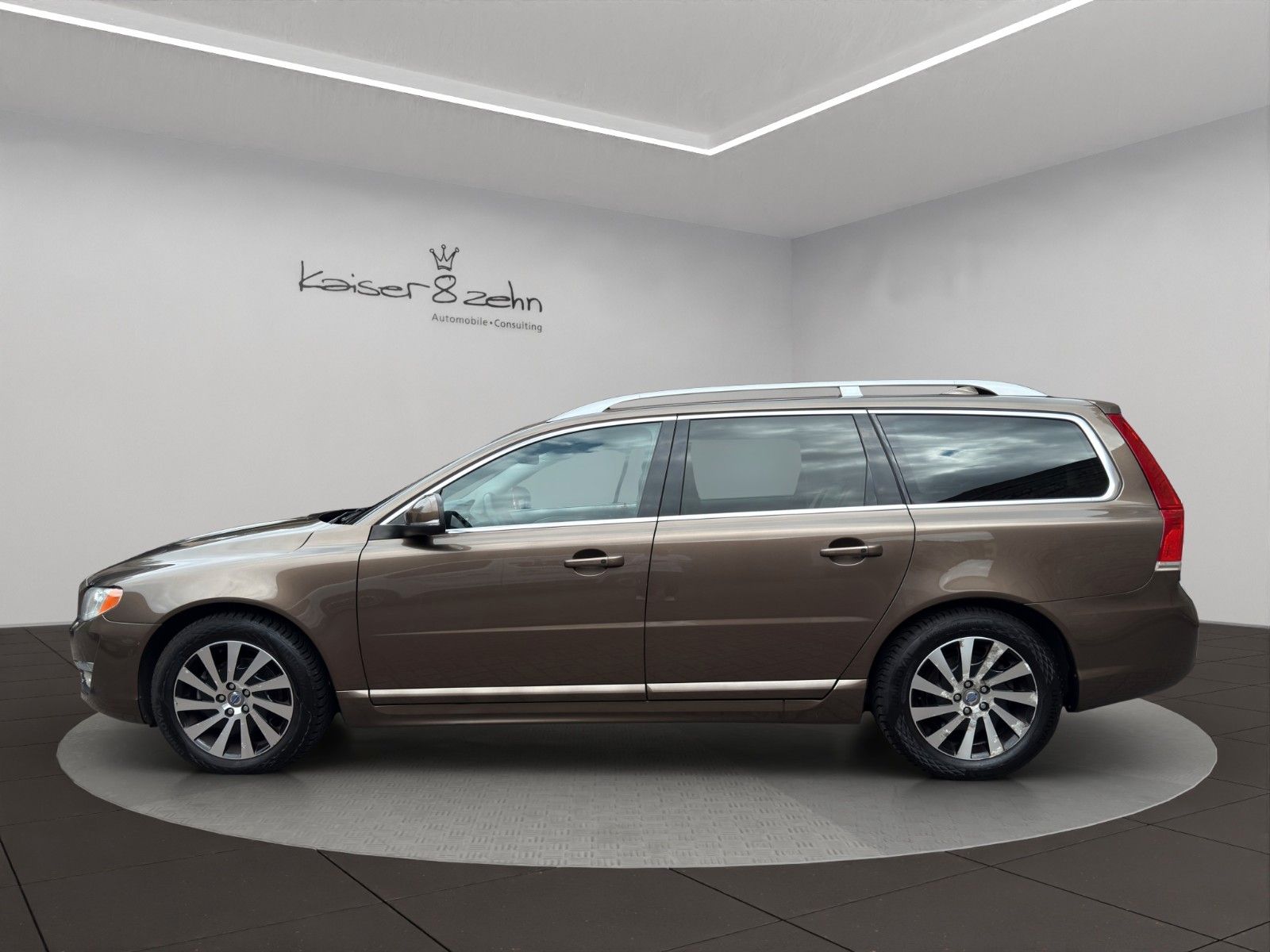 Fahrzeugabbildung Volvo V70 D4 Summum *2.Hand*Memory-Sitze*