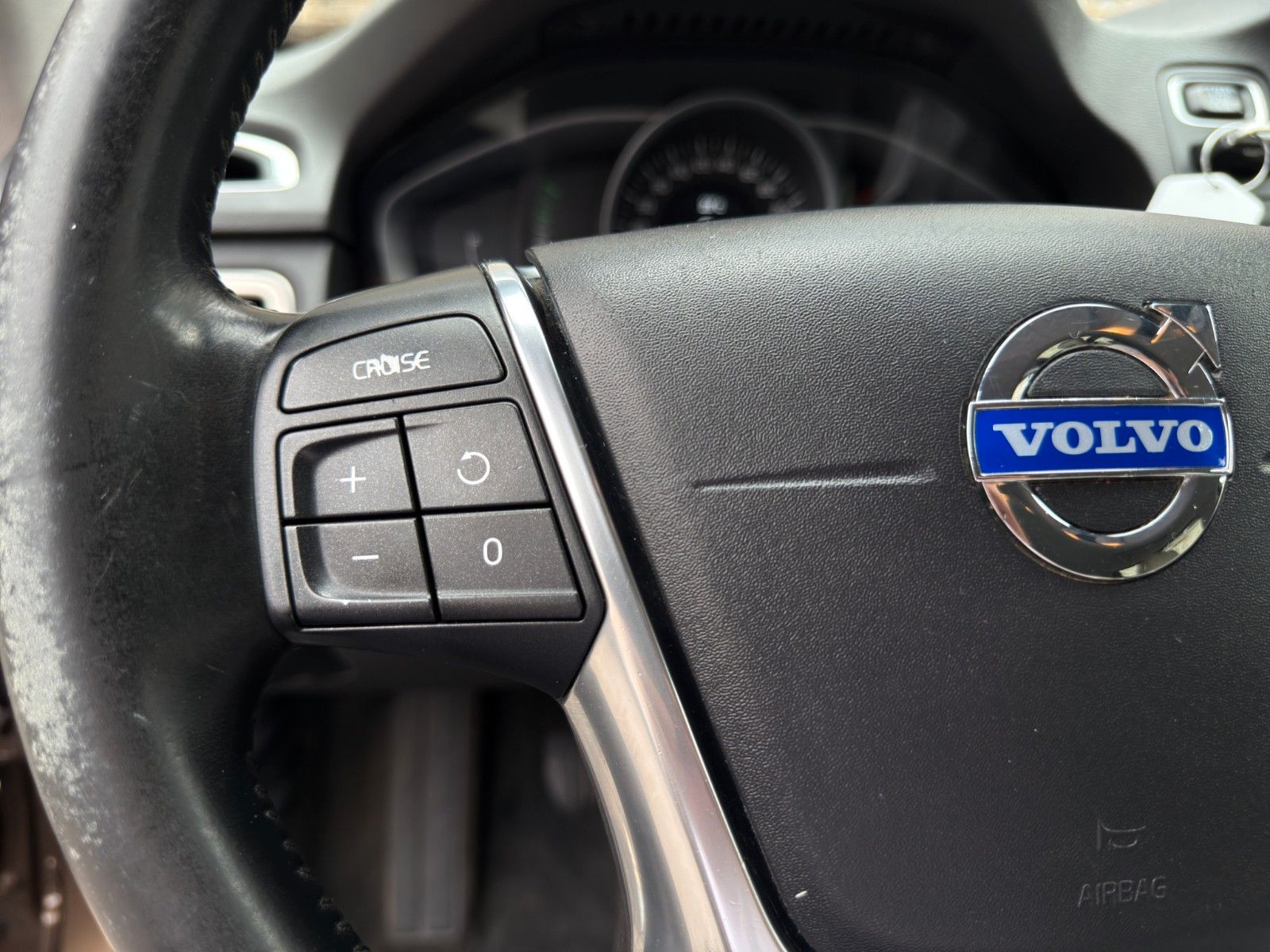 Fahrzeugabbildung Volvo V70 D4 Summum *2.Hand*Memory-Sitze*