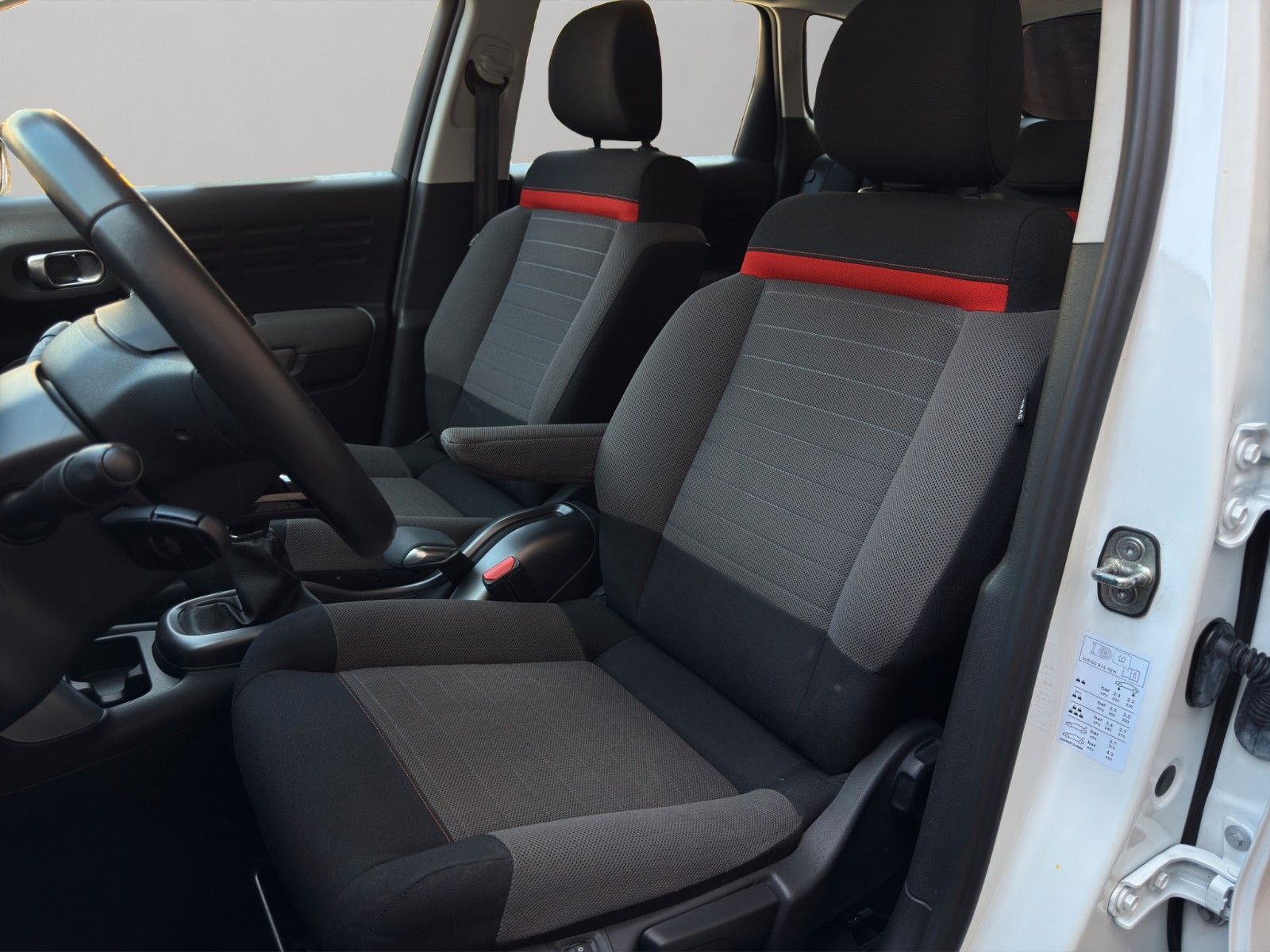 Fahrzeugabbildung Citroën C3 Aircross Feel *2.Hand*PDC*Klima*Bluetooth*