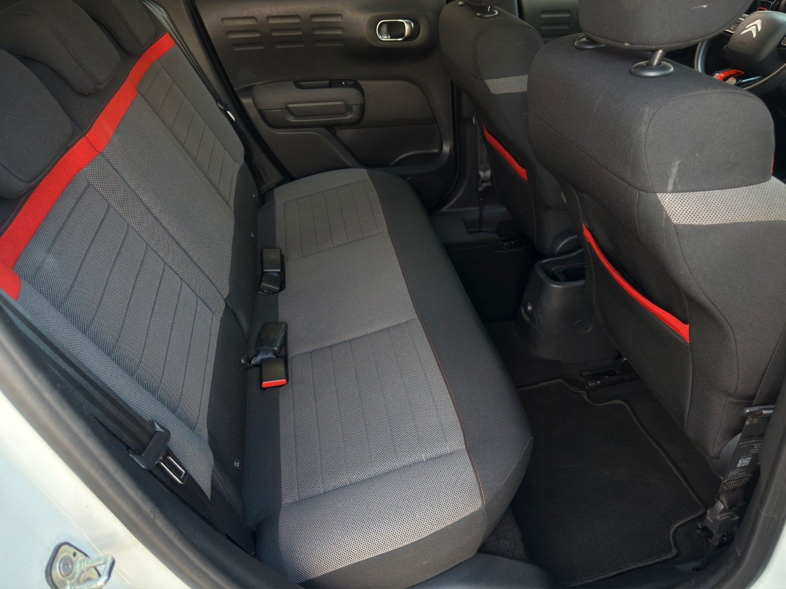 Fahrzeugabbildung Citroën C3 Aircross Feel *2.Hand*PDC*Klima*Bluetooth*