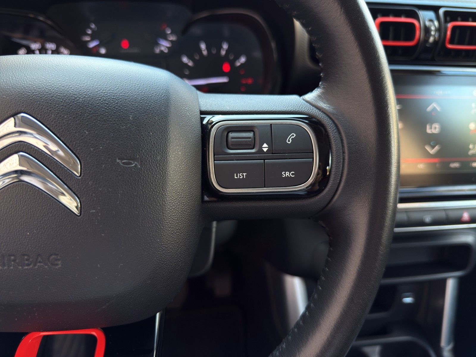 Fahrzeugabbildung Citroën C3 Aircross Feel *2.Hand*PDC*Klima*Bluetooth*