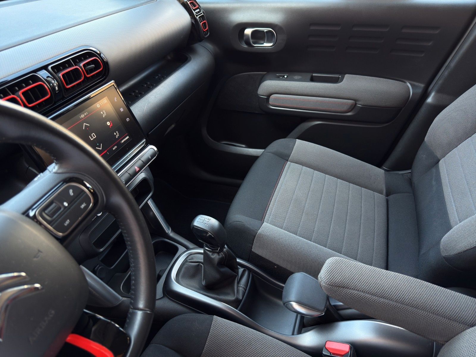 Fahrzeugabbildung Citroën C3 Aircross Feel *2.Hand*PDC*Klima*Bluetooth*
