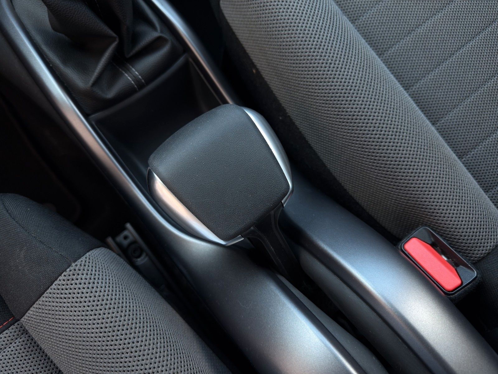 Fahrzeugabbildung Citroën C3 Aircross Feel *2.Hand*PDC*Klima*Bluetooth*