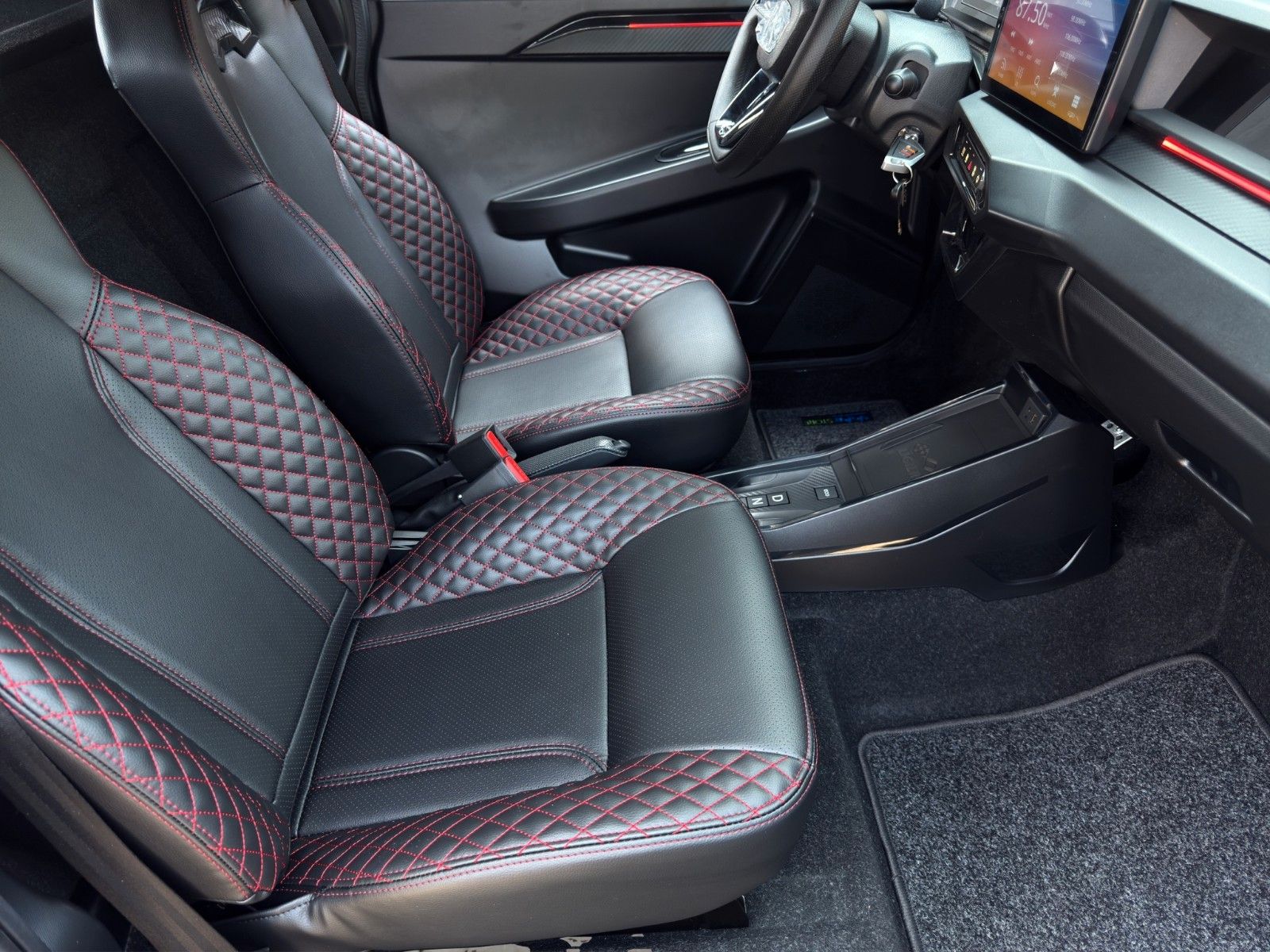 Fahrzeugabbildung Ligier JS 50 E Sport Ultimate B11 *Klima*Servo*