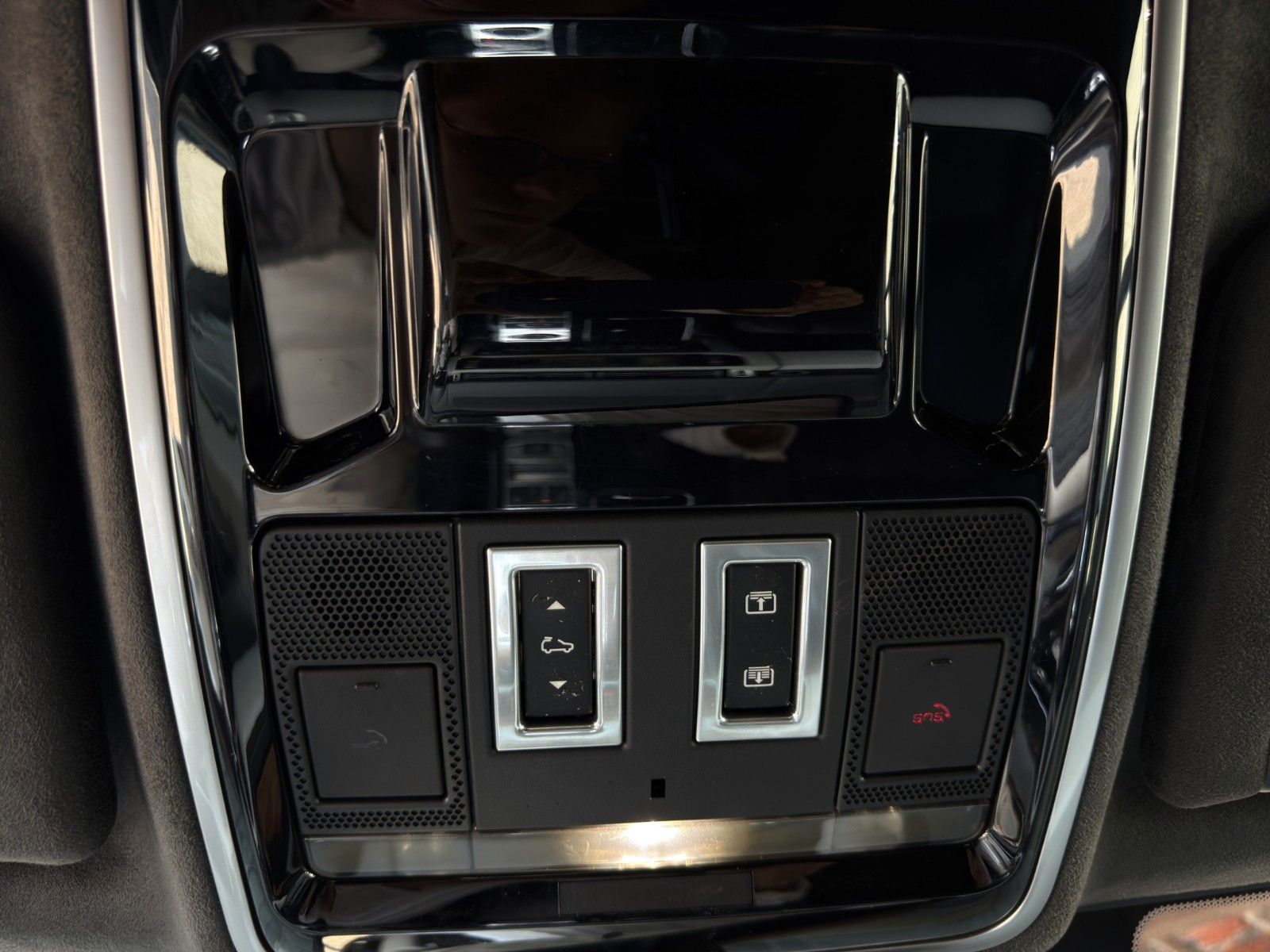 Fahrzeugabbildung Land Rover Range Rover SDV8 langer Radstand Autobiography