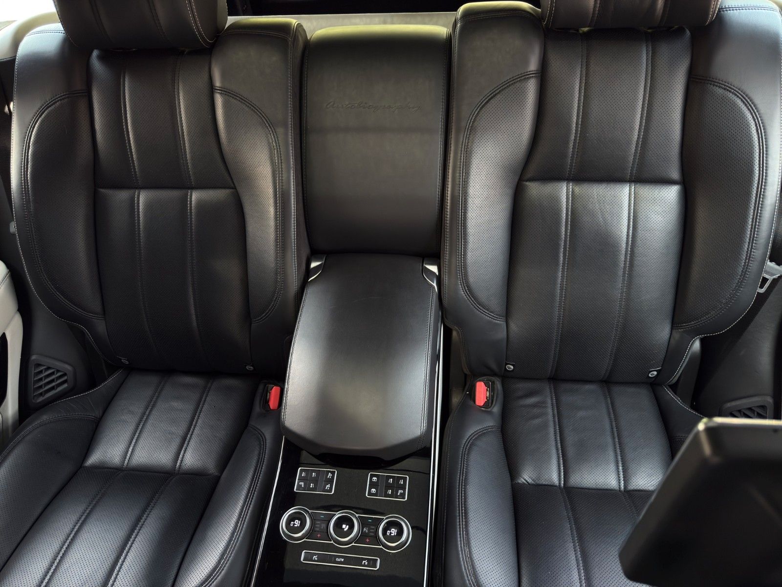 Fahrzeugabbildung Land Rover Range Rover SDV8 langer Radstand Autobiography