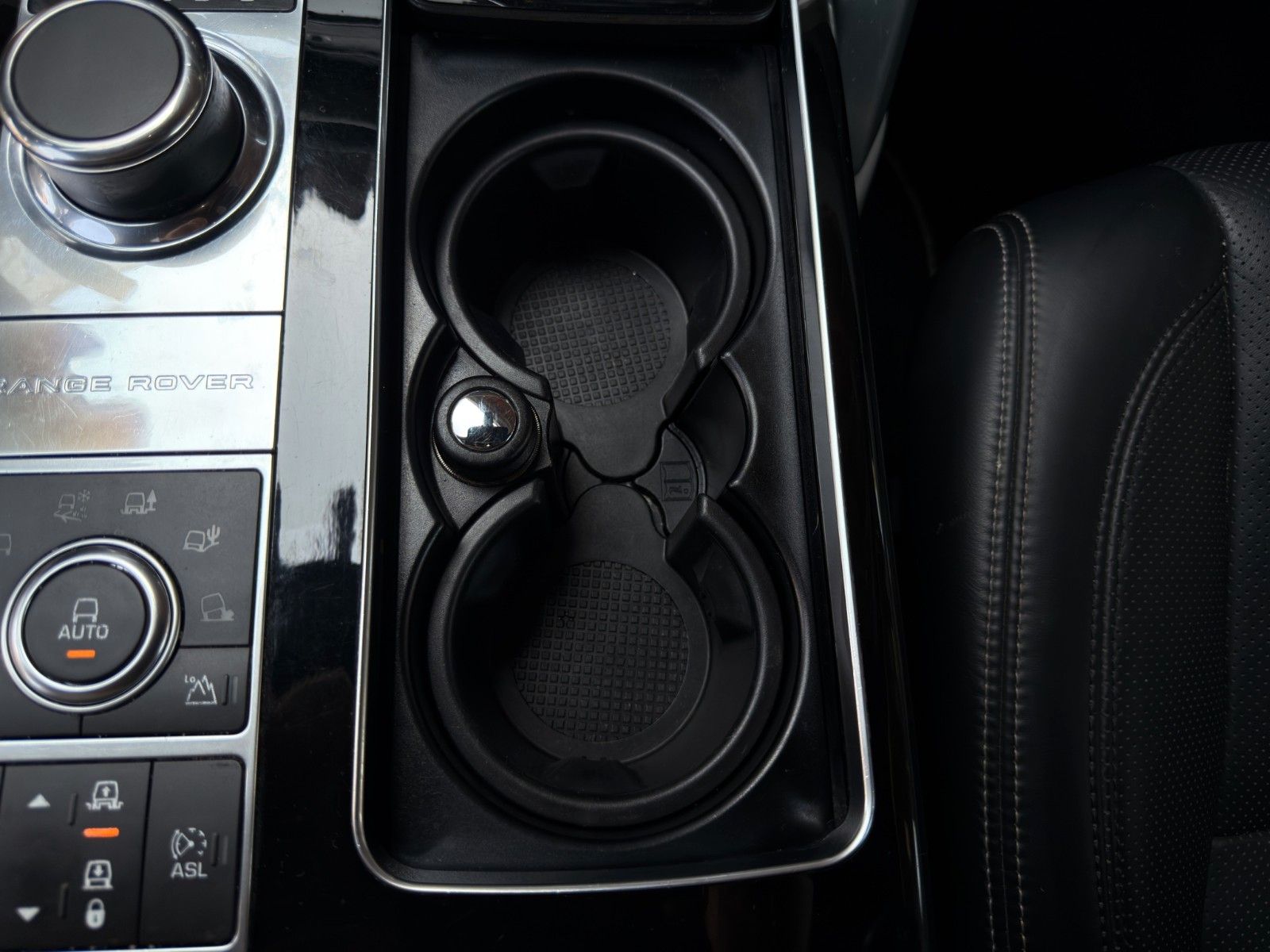 Fahrzeugabbildung Land Rover Range Rover SDV8 langer Radstand Autobiography