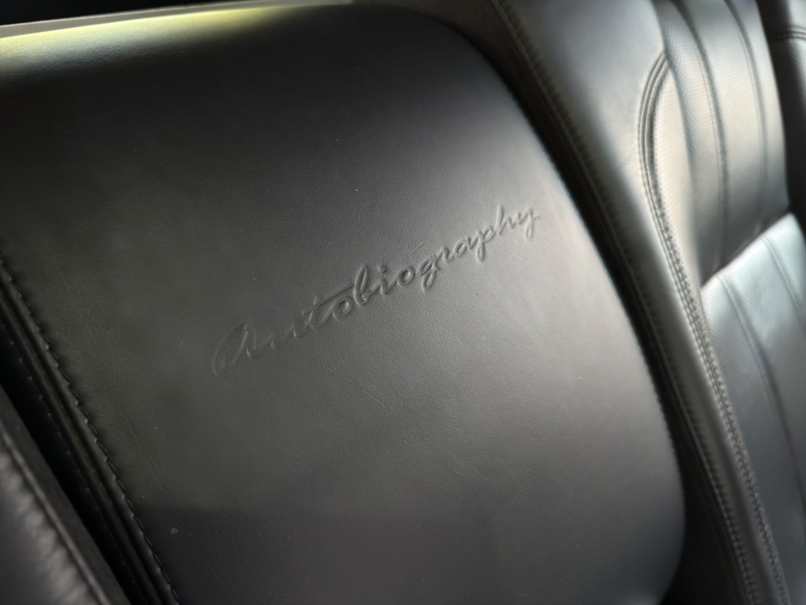Fahrzeugabbildung Land Rover Range Rover SDV8 langer Radstand Autobiography
