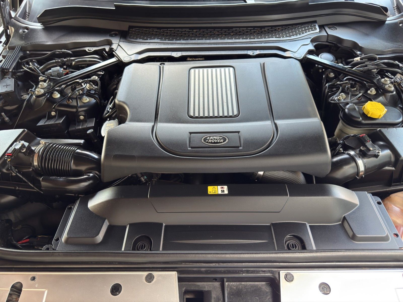Fahrzeugabbildung Land Rover Range Rover SDV8 langer Radstand Autobiography