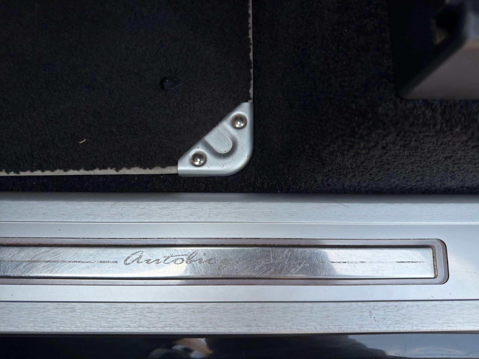 Fahrzeugabbildung Land Rover Range Rover SDV8 langer Radstand Autobiography