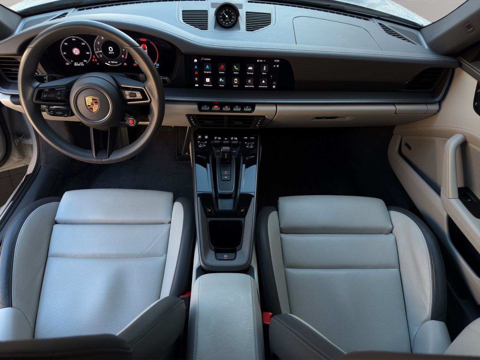 Fahrzeugabbildung Porsche 992.2 Carrera*1.Hand*Bose*Sport-AGA*Lift*