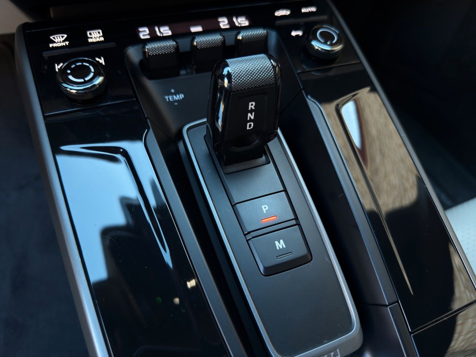 Fahrzeugabbildung Porsche 992.2 Carrera*1.Hand*Bose*Sport-AGA*Lift*