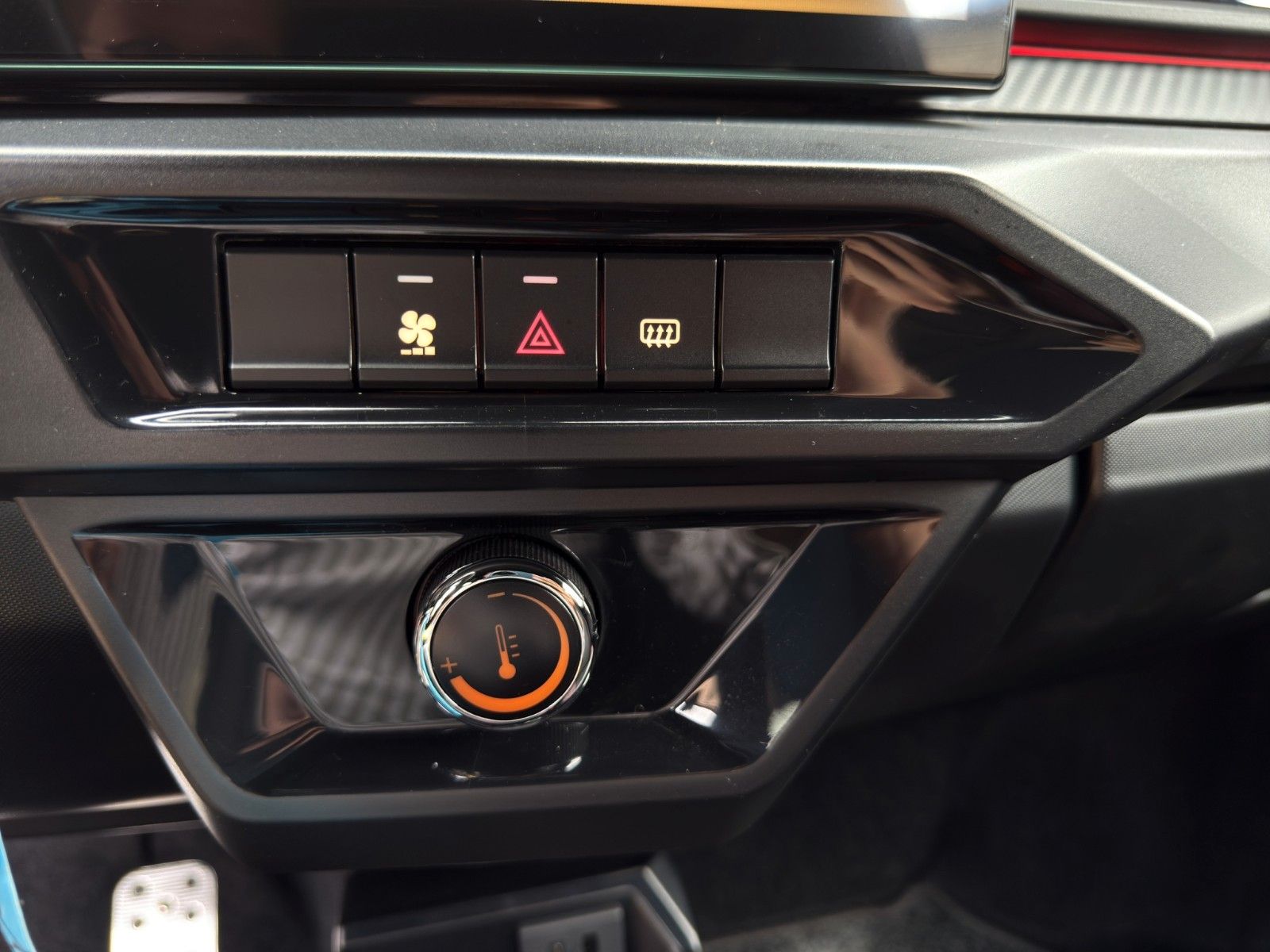 Fahrzeugabbildung Ligier JS 60 D Sport Ultimate E5+ *CarPlay*Servo*