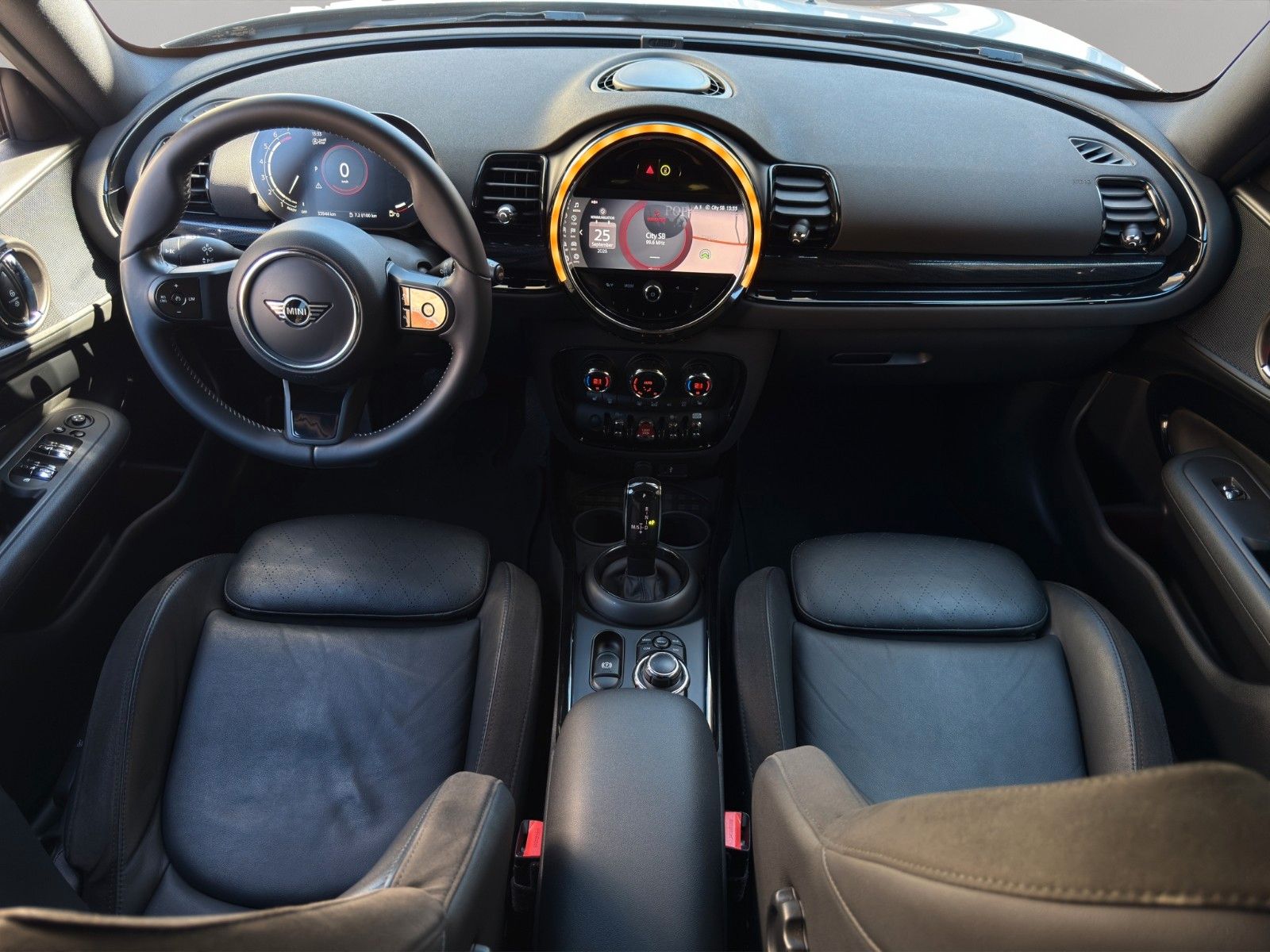 Fahrzeugabbildung MINI Cooper Clubman
