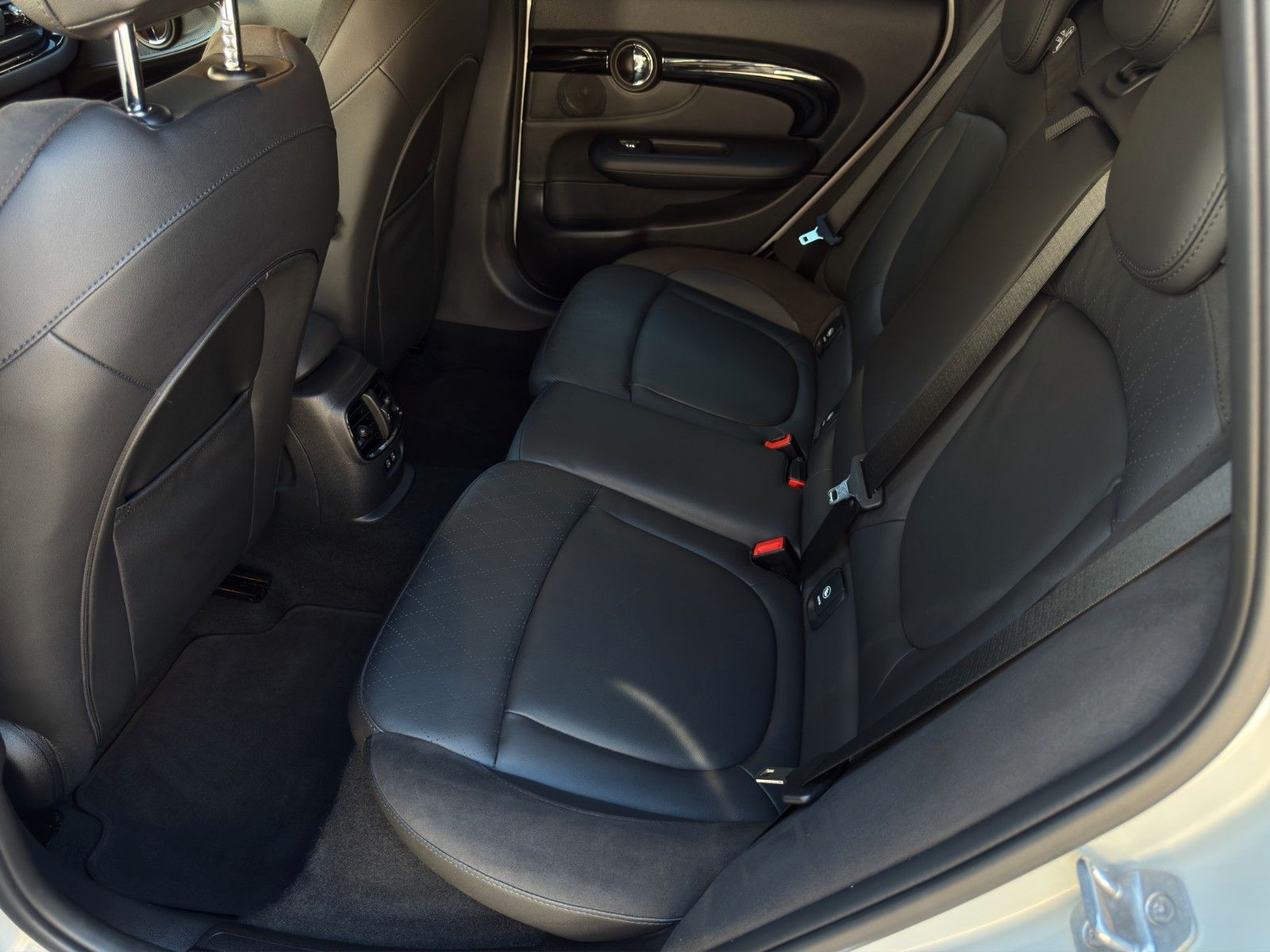 Fahrzeugabbildung MINI Cooper Clubman