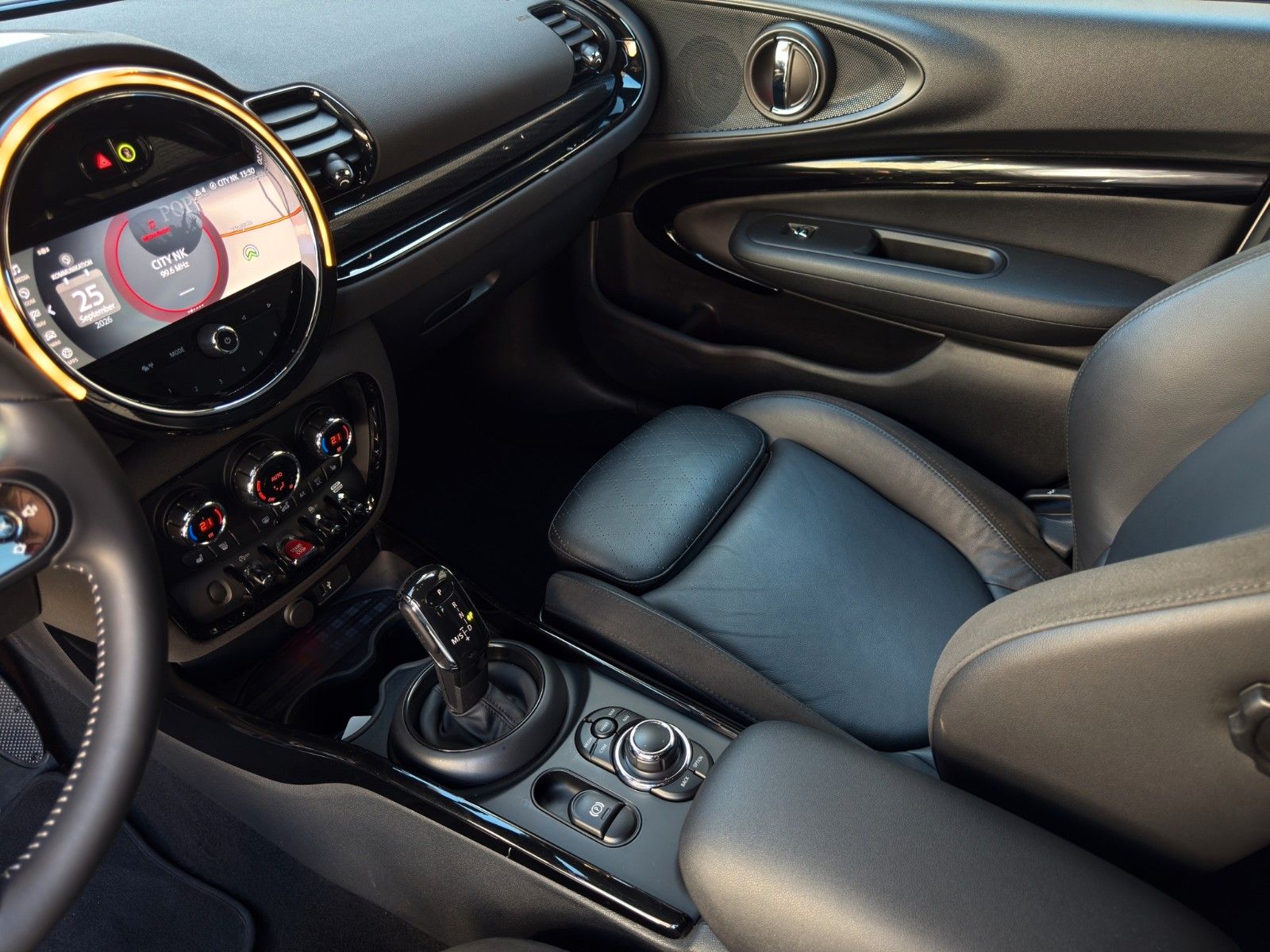 Fahrzeugabbildung MINI Cooper Clubman