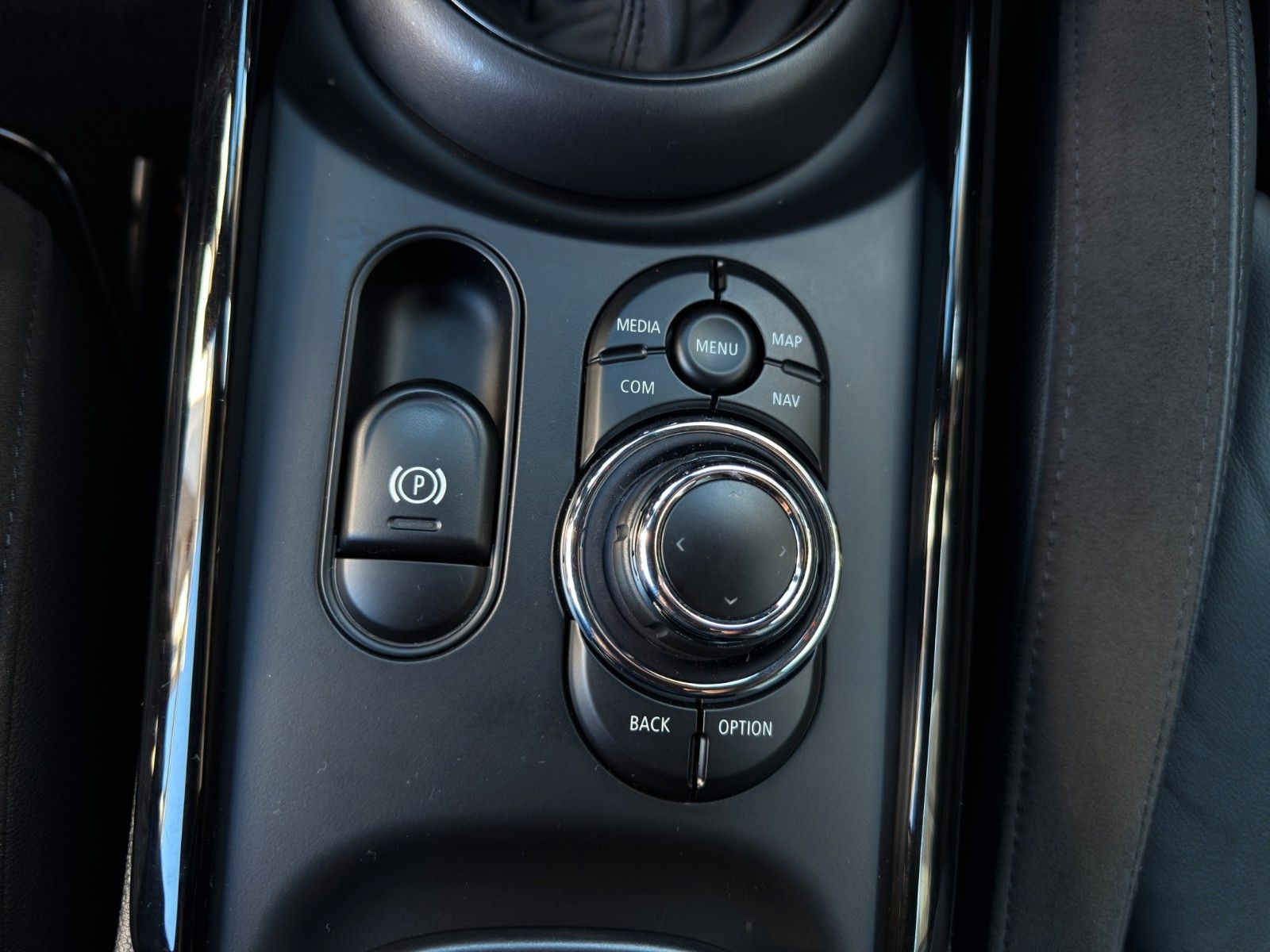 Fahrzeugabbildung MINI Cooper Clubman