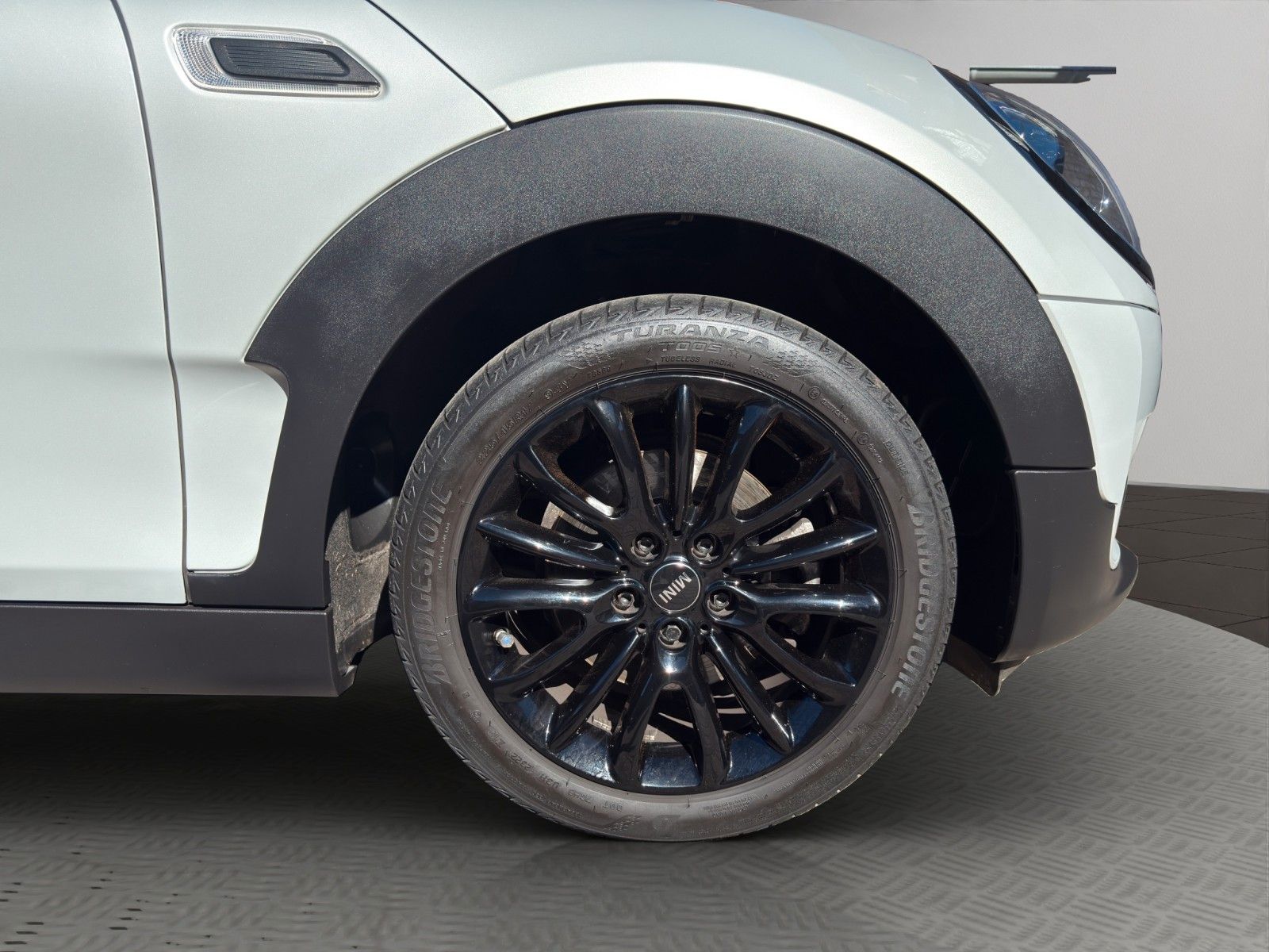 Fahrzeugabbildung MINI Cooper Clubman